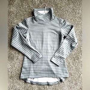 Columbia striped grey sweater